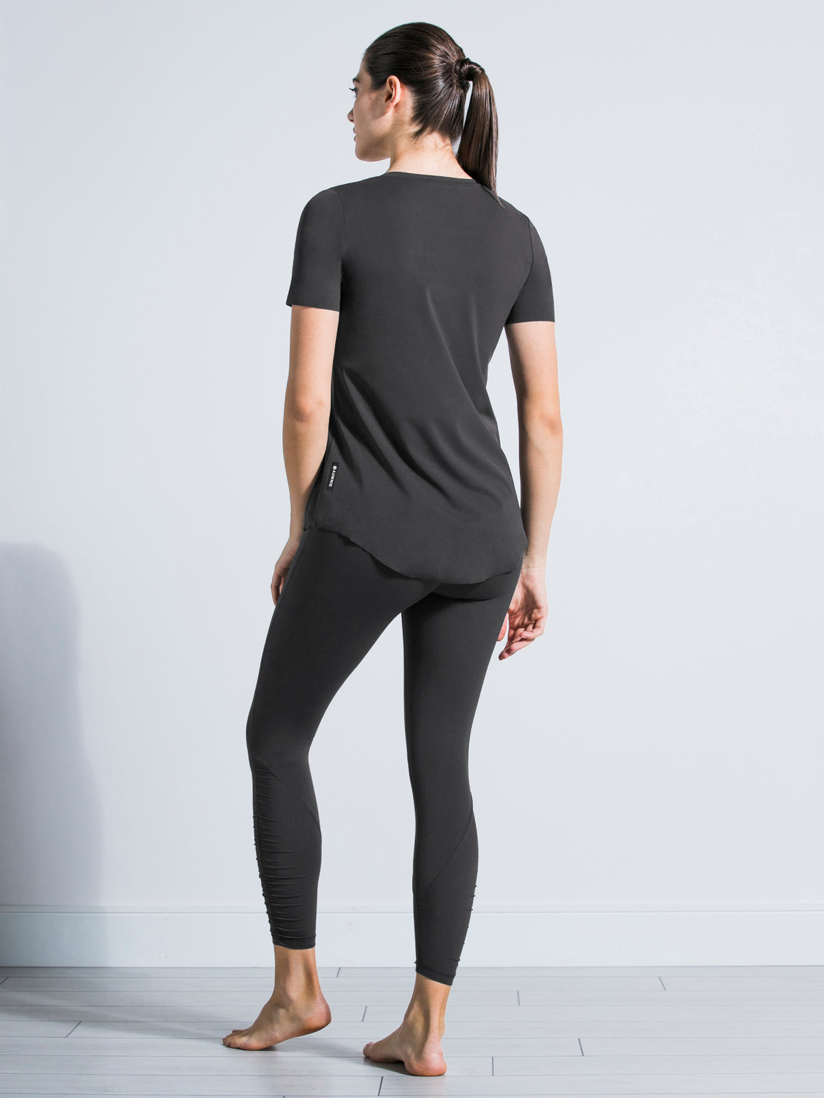 RELAXED NUDE TEE