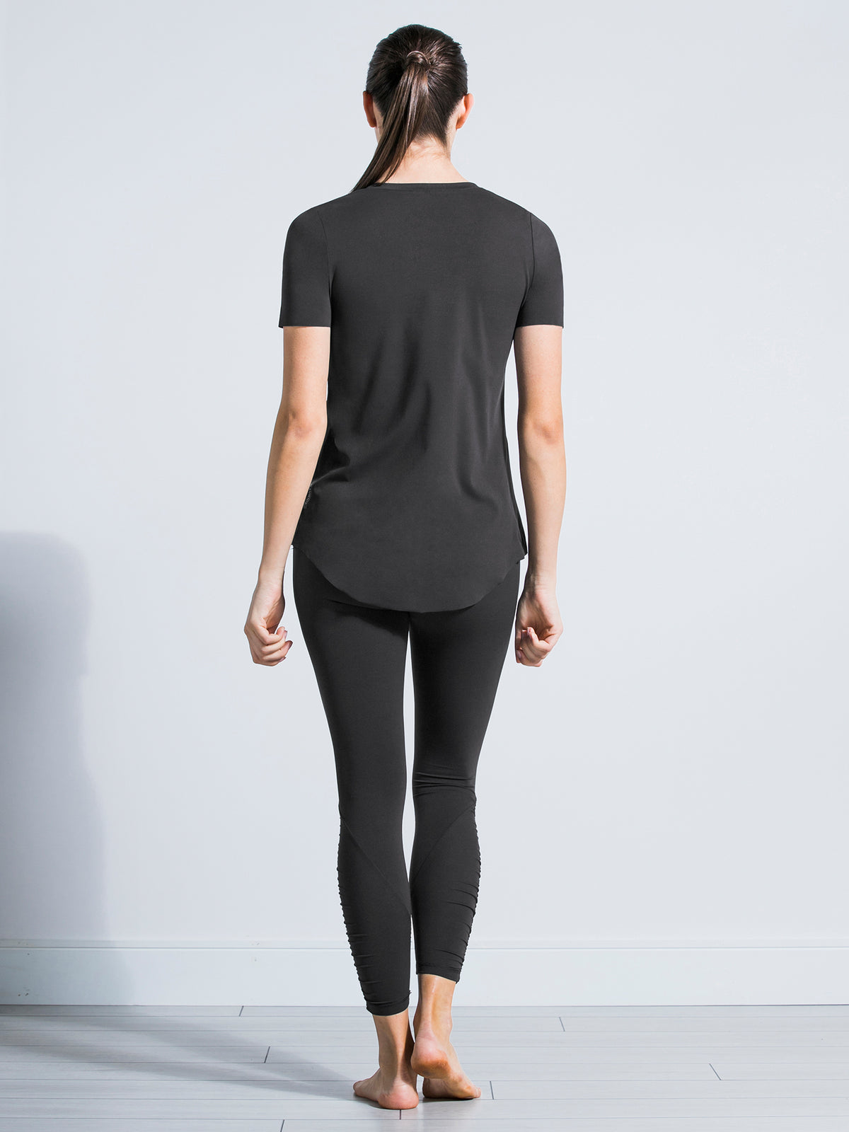 RELAXED NUDE TEE