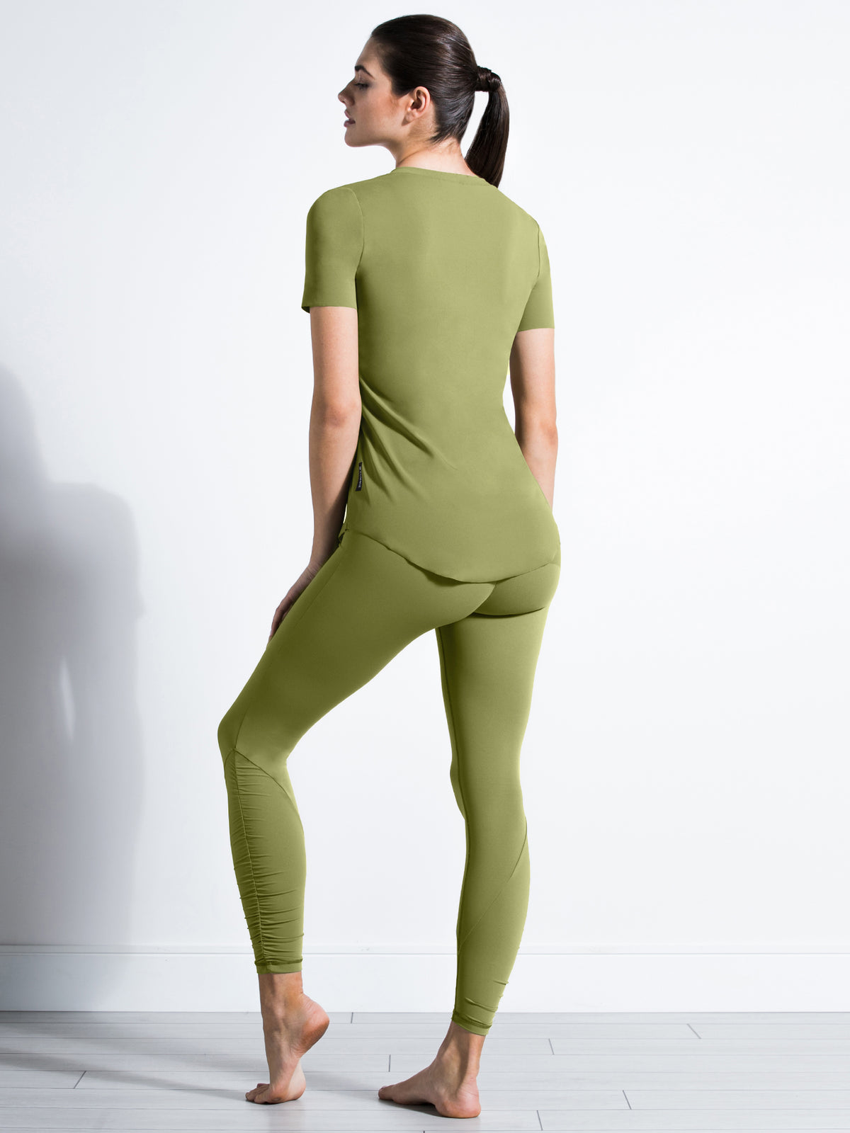RELAXED NUDE TEE, SAFFRON