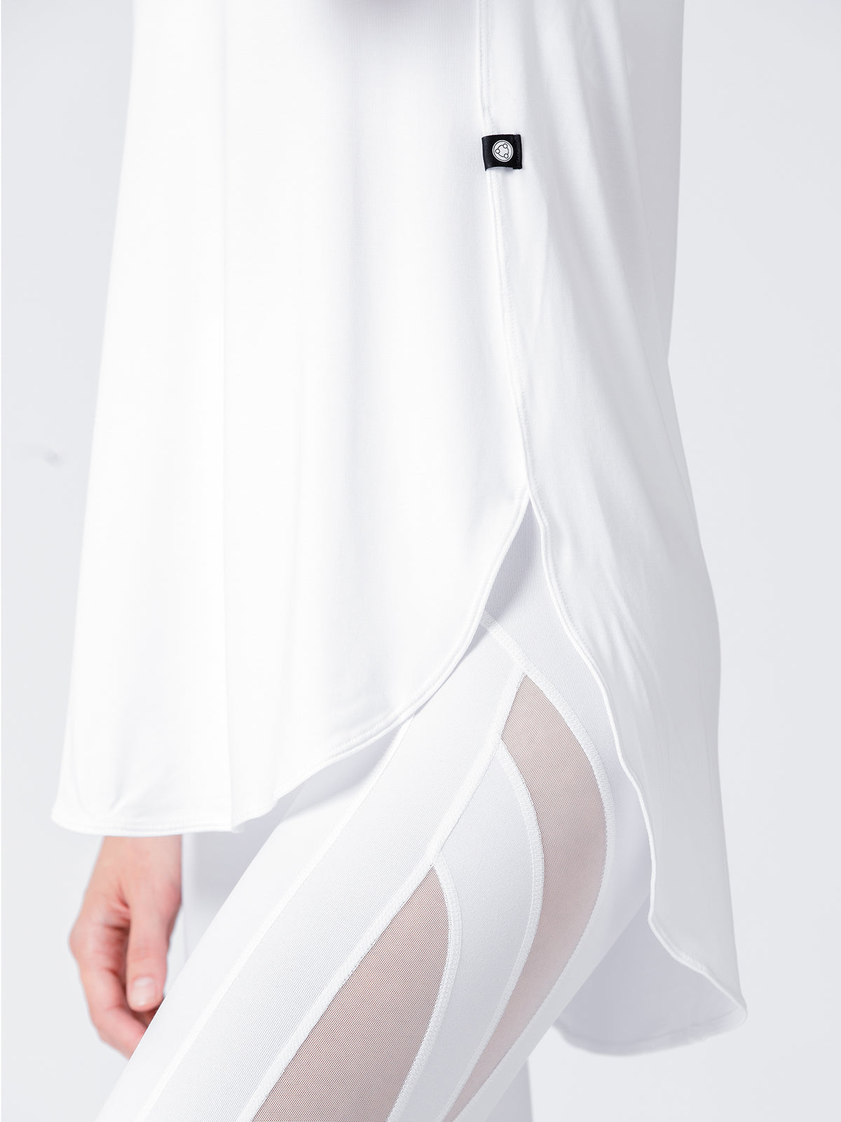 HI LO SPLIT SIDE TEE