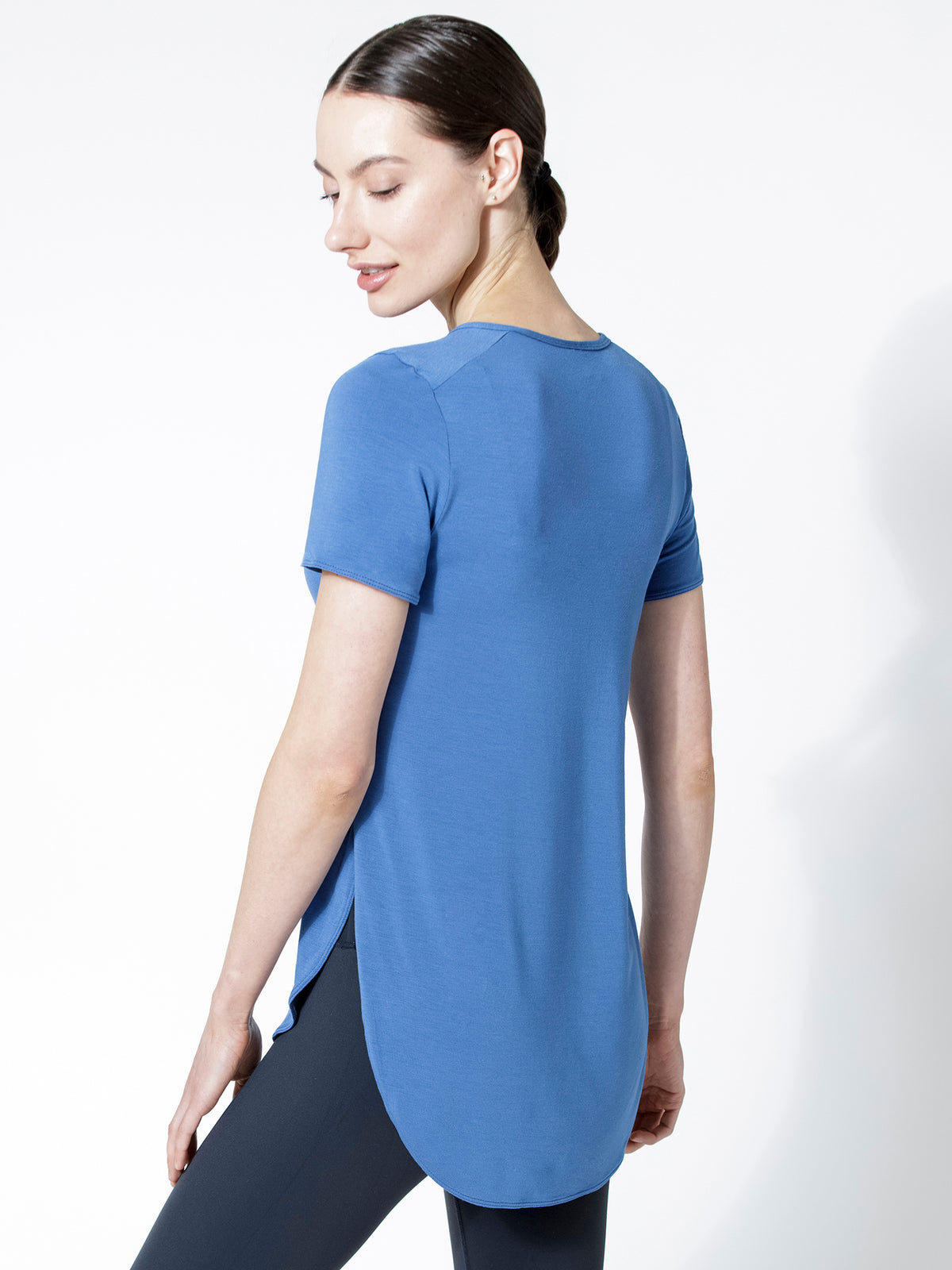 HI LO SPLIT SIDE TEE