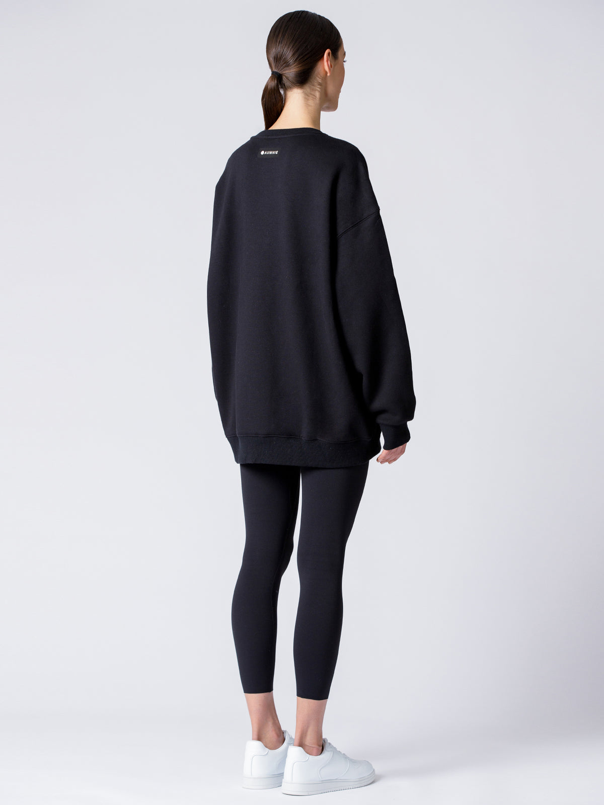 WINTER FLEECE PATCH LOGO SWEATSHIRT