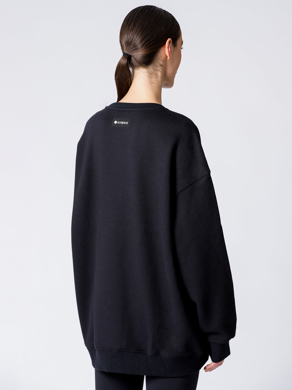 WINTER FLEECE PATCH LOGO SWEATSHIRT