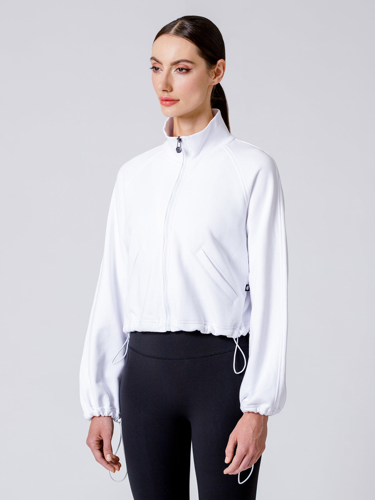 ASCEND WIDE SLEEVE JACKET