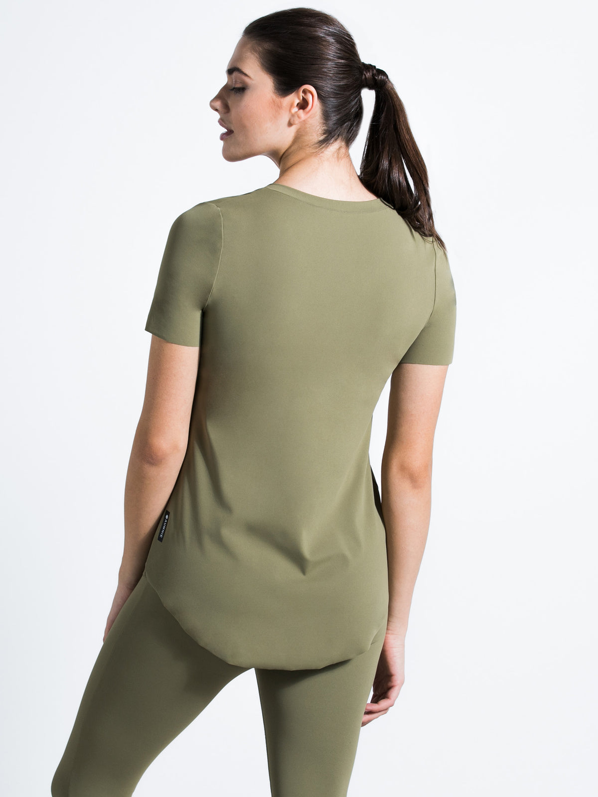 RELAXED NUDE TEE