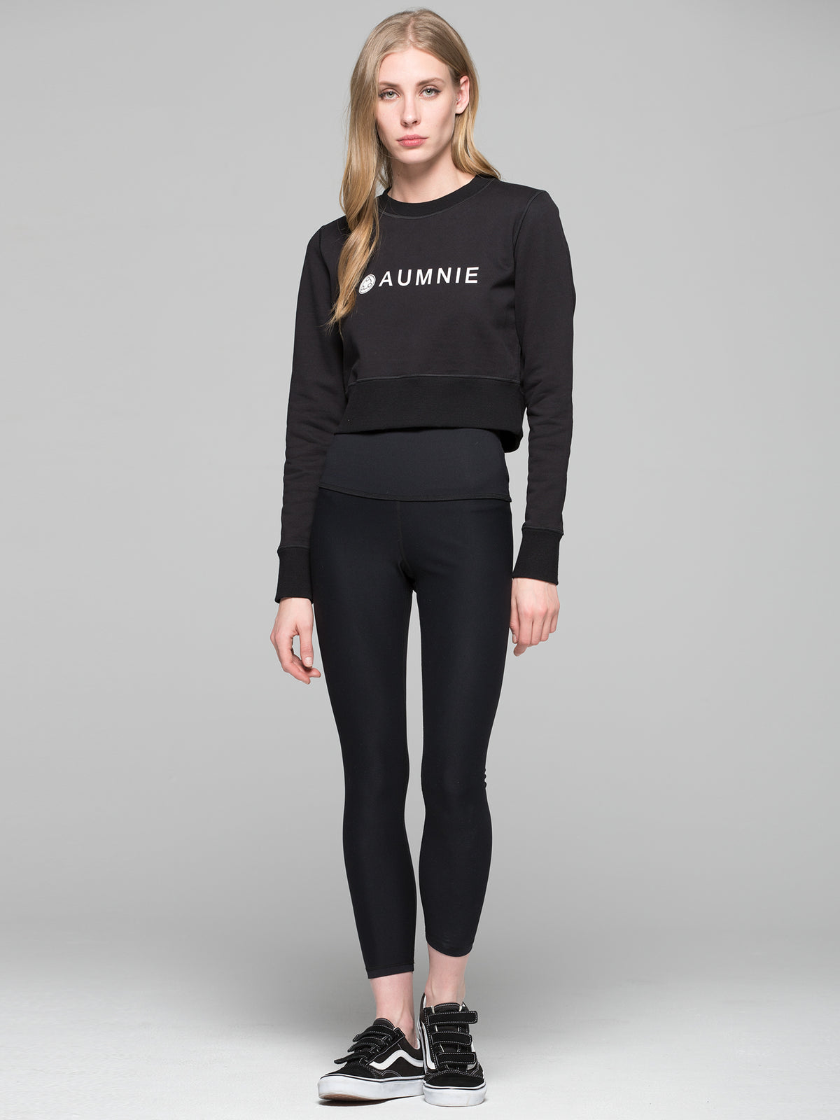 CROPPED SWEATSHIRT