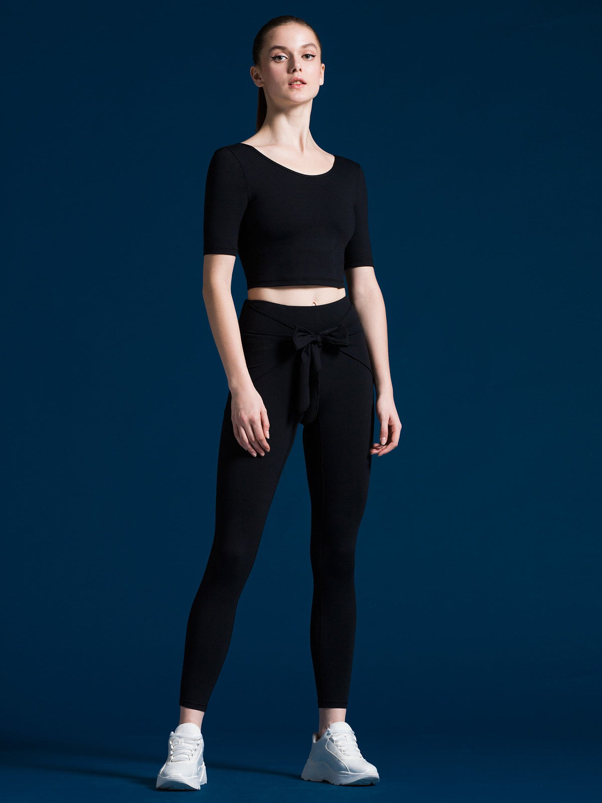 STRAP BACK CROP TEE, BLACK