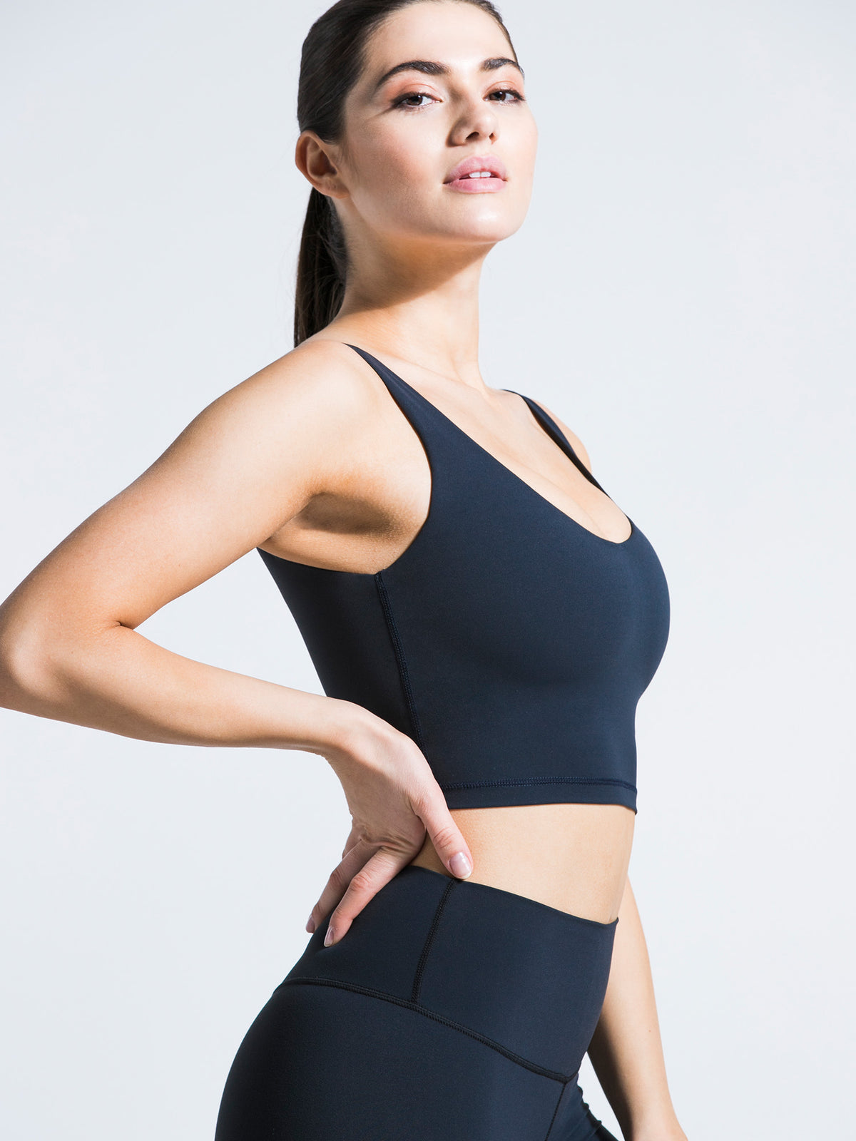 U NECK NUDE TANK
