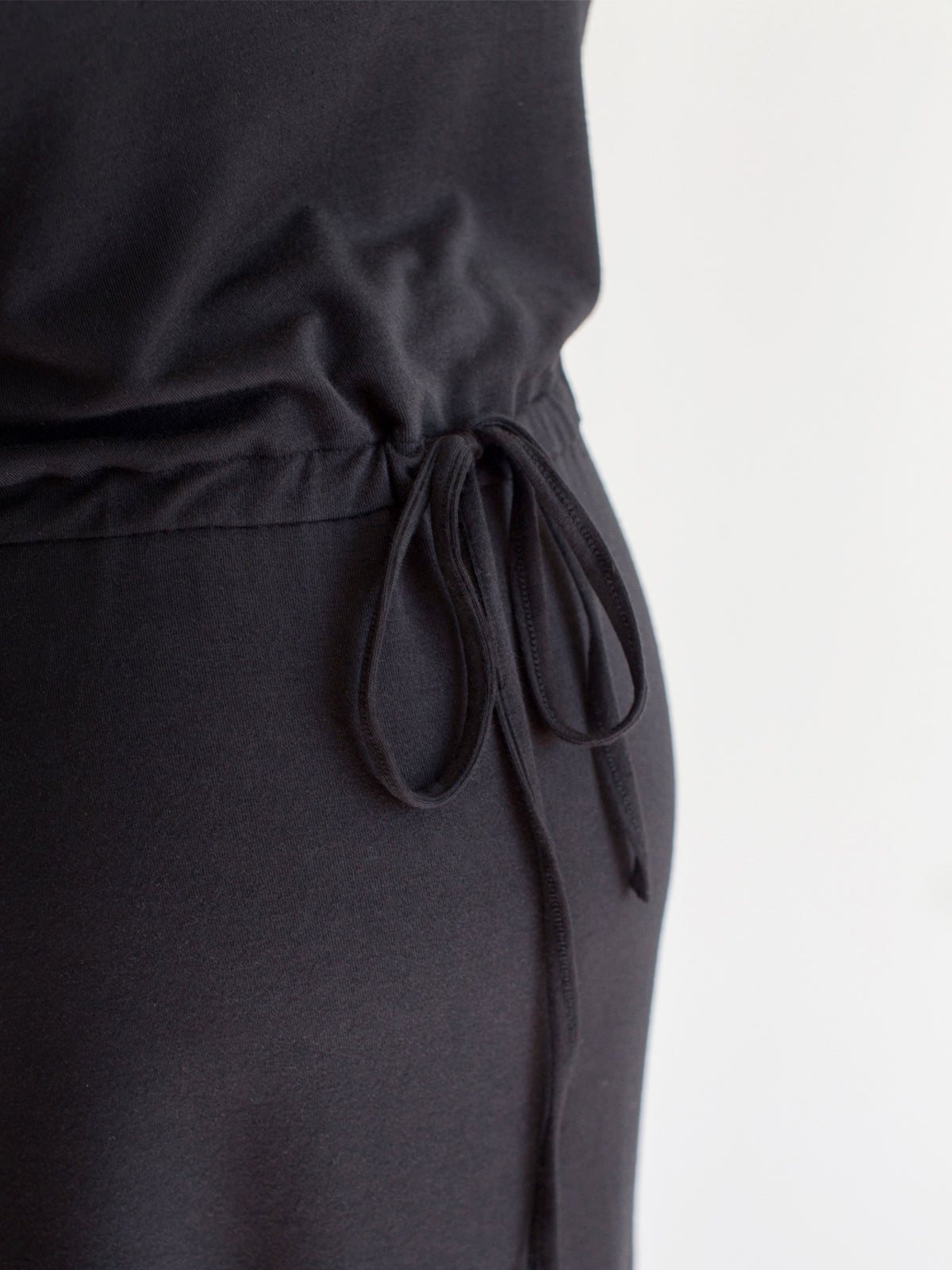MATERNITY DRAWSTRING LILY TOP