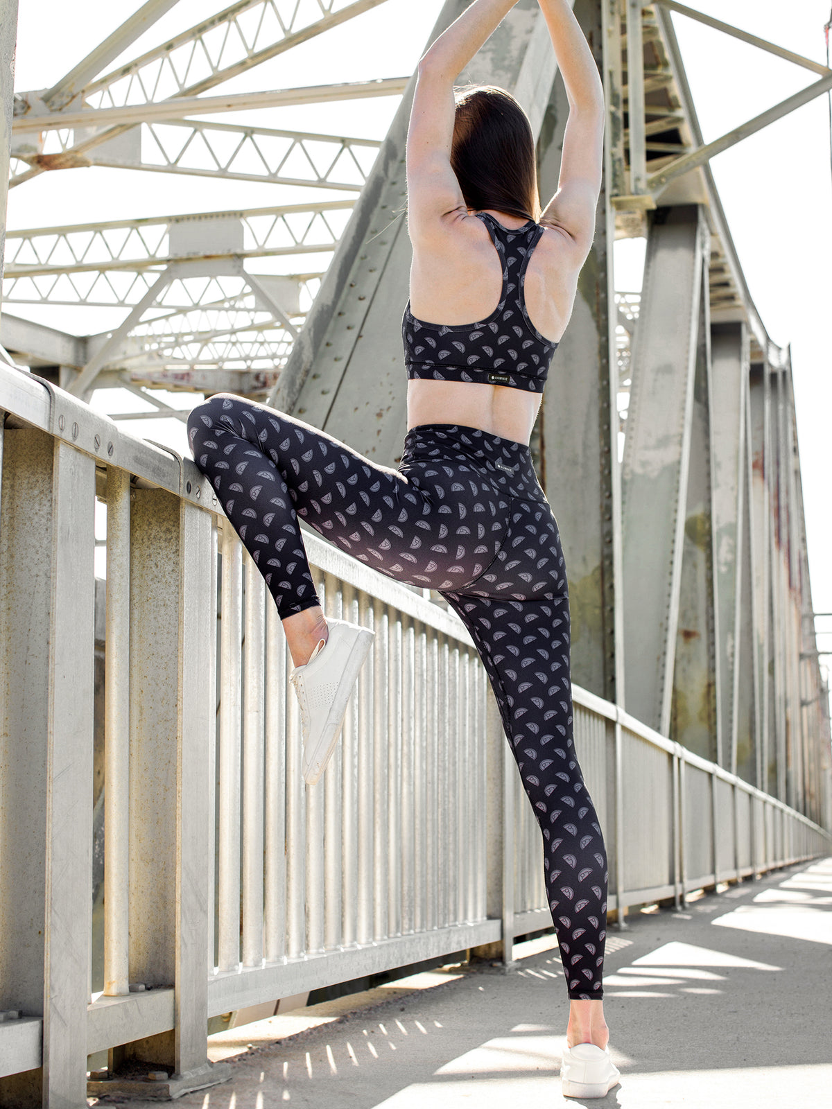 SEAMLESS IMAGE PANTS, BLACK GALILEO