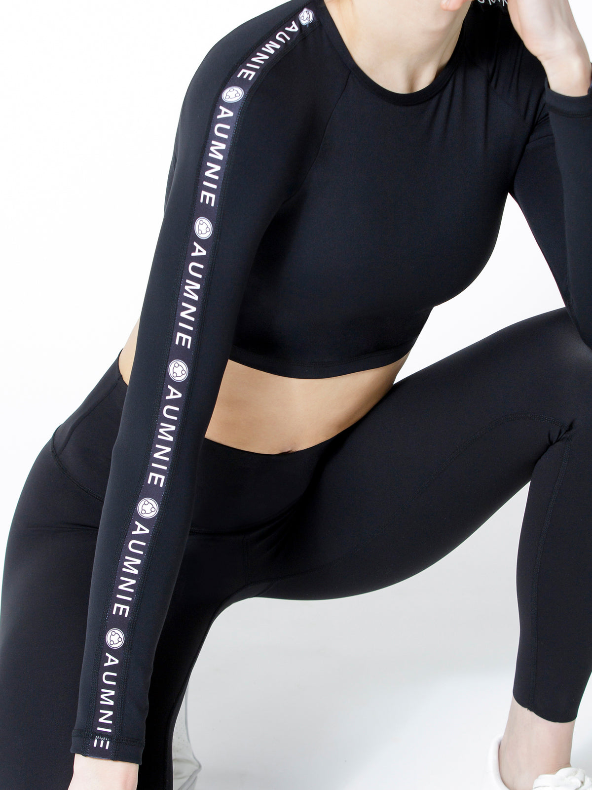 CROPPED HENLEY TEE