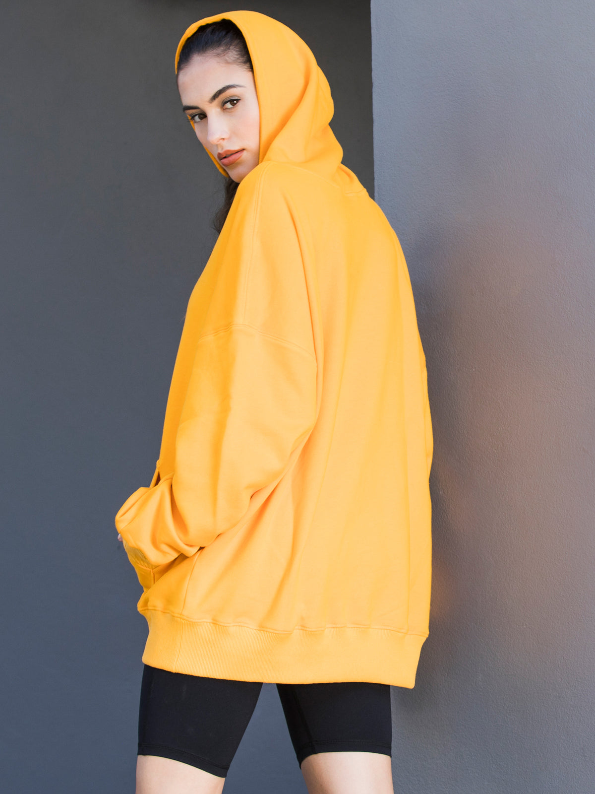 AMBER LOGO HOODIE