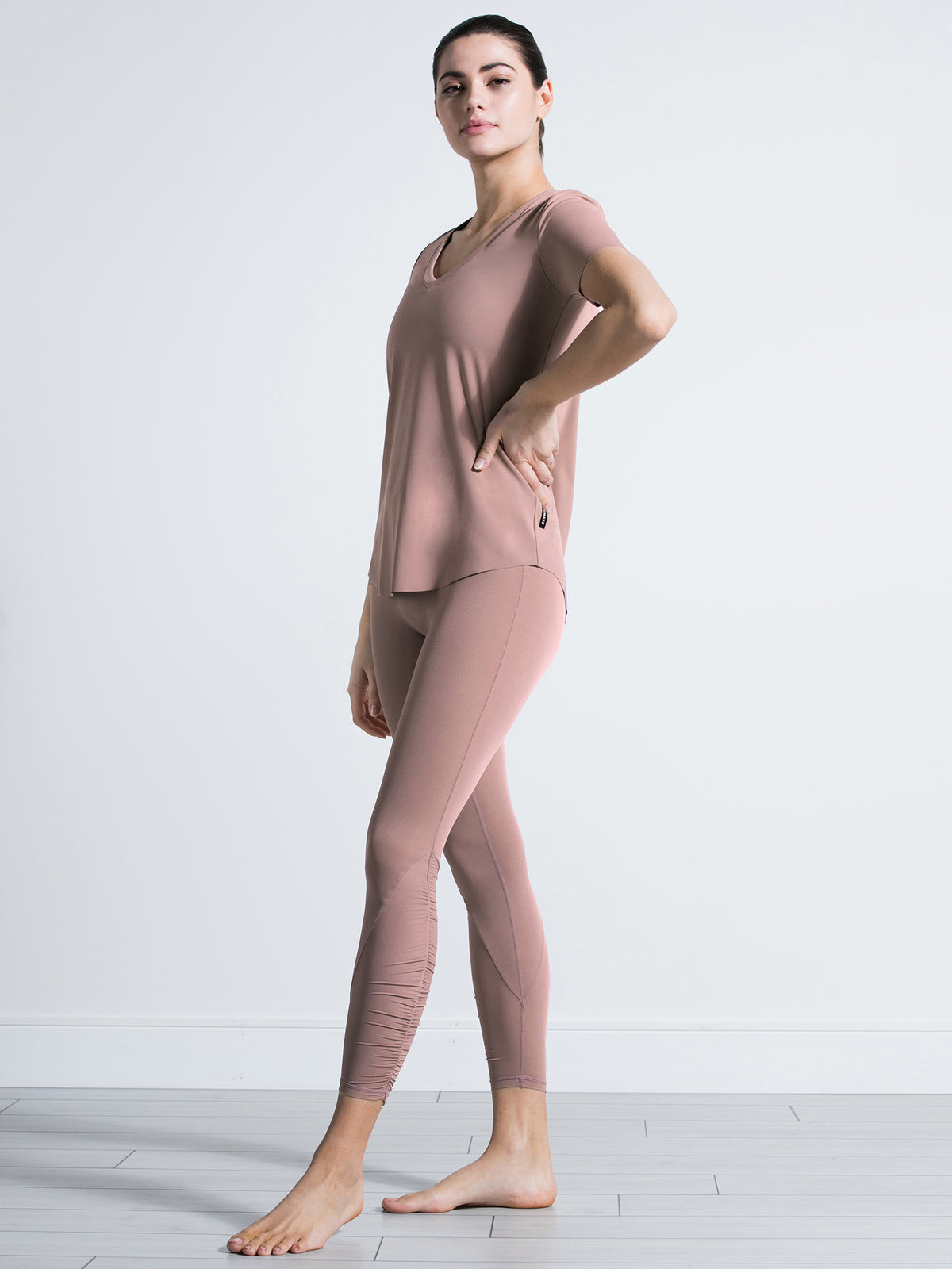 RELAXED NUDE TEE, ASH MAUVE