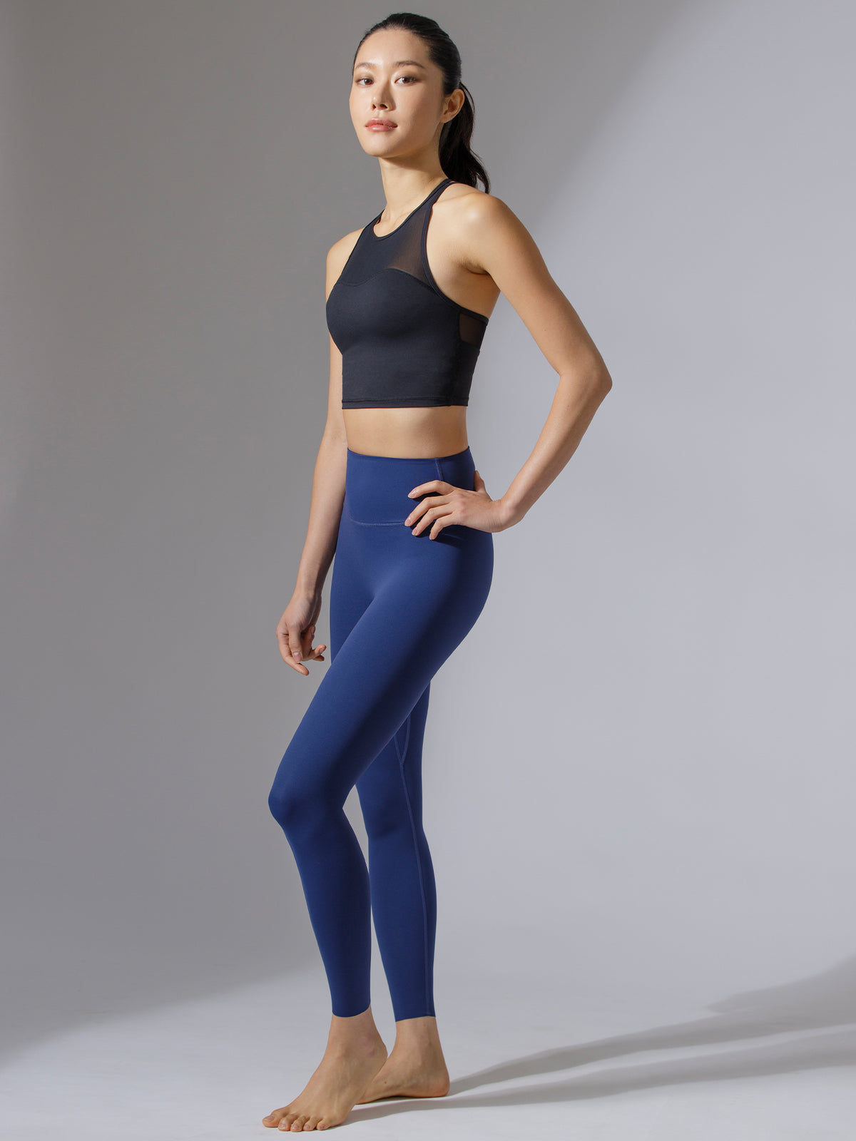 LABRYINTH CROPPED TANK, BLACK/BLACK MESH