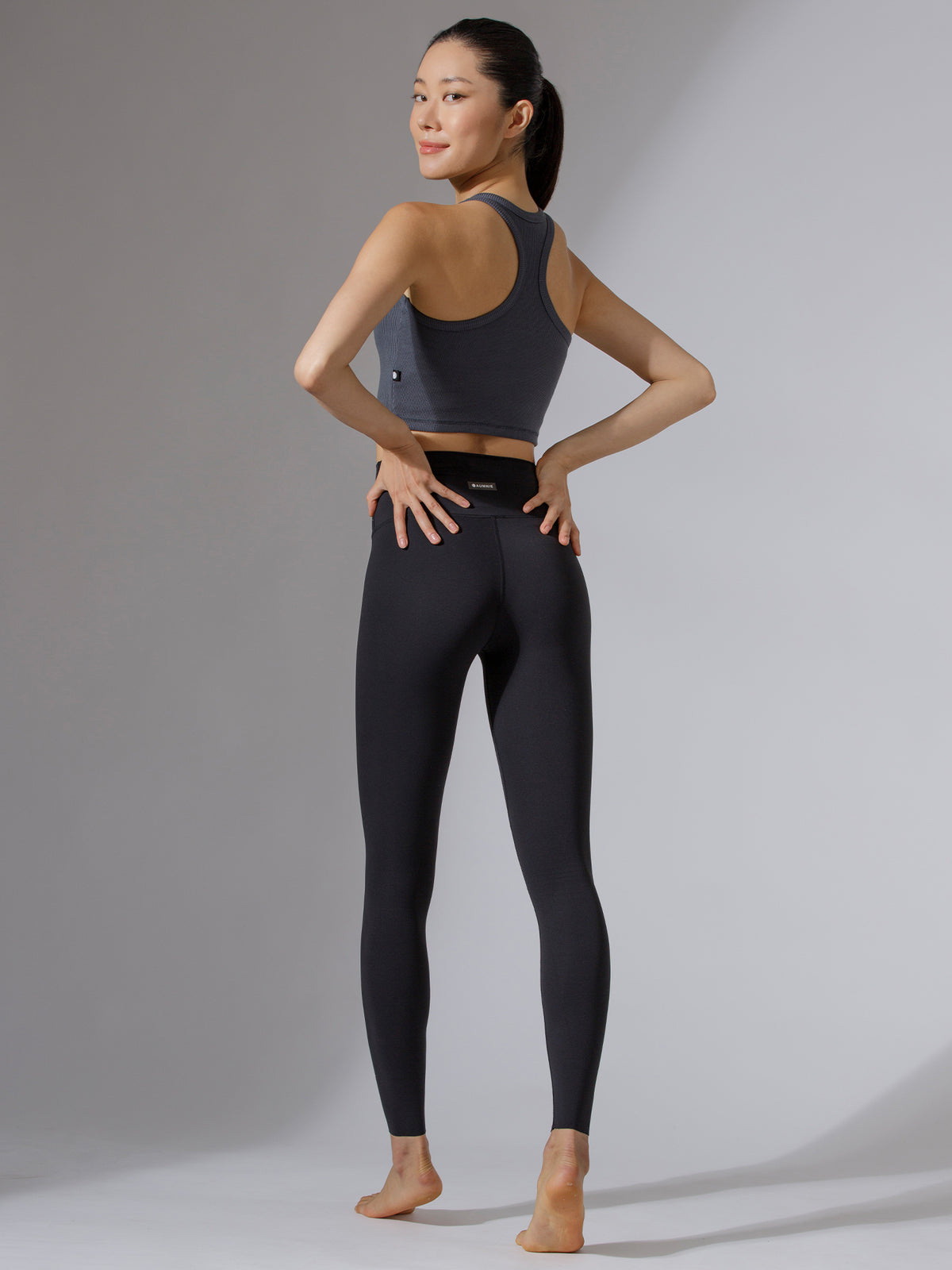 EVERYDAY RIBBED CROPPED SINGLET