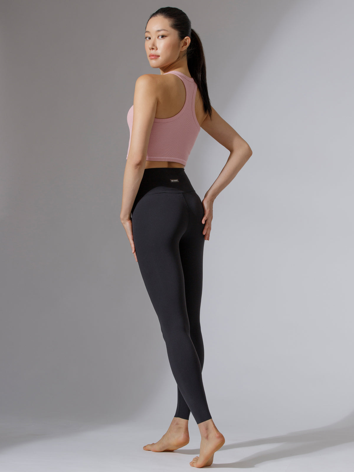 EVERYDAY RIBBED CROPPED SINGLET