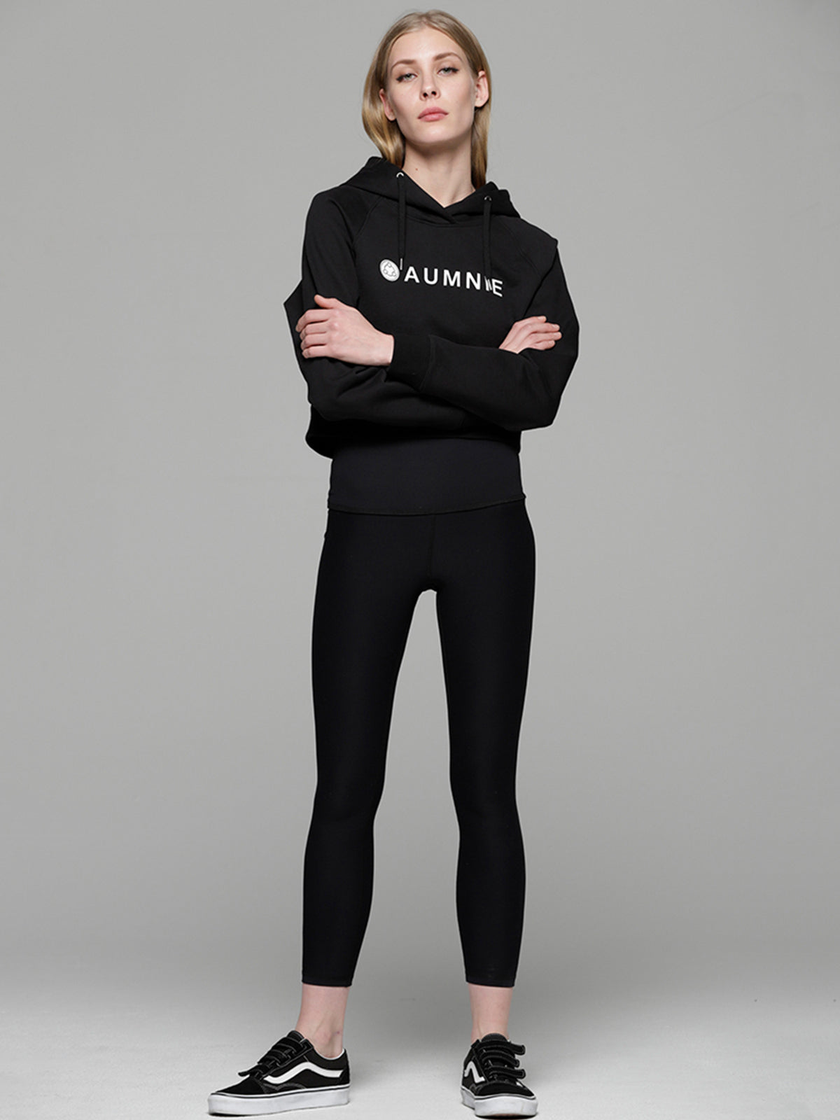 CLASSIC LOGO HOODIE, BLACK