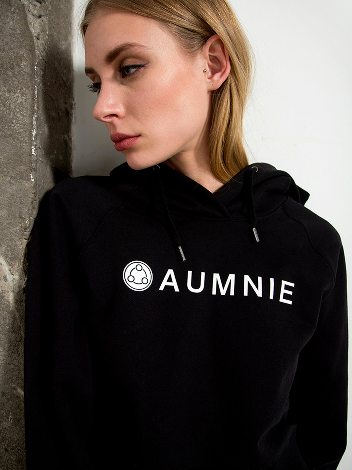 CLASSIC LOGO HOODIE, BLACK
