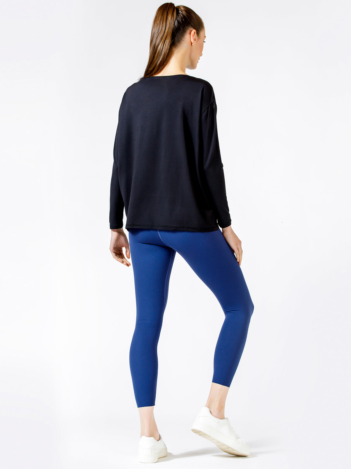 LOOSE &amp; RELAXED TEE, BLACK