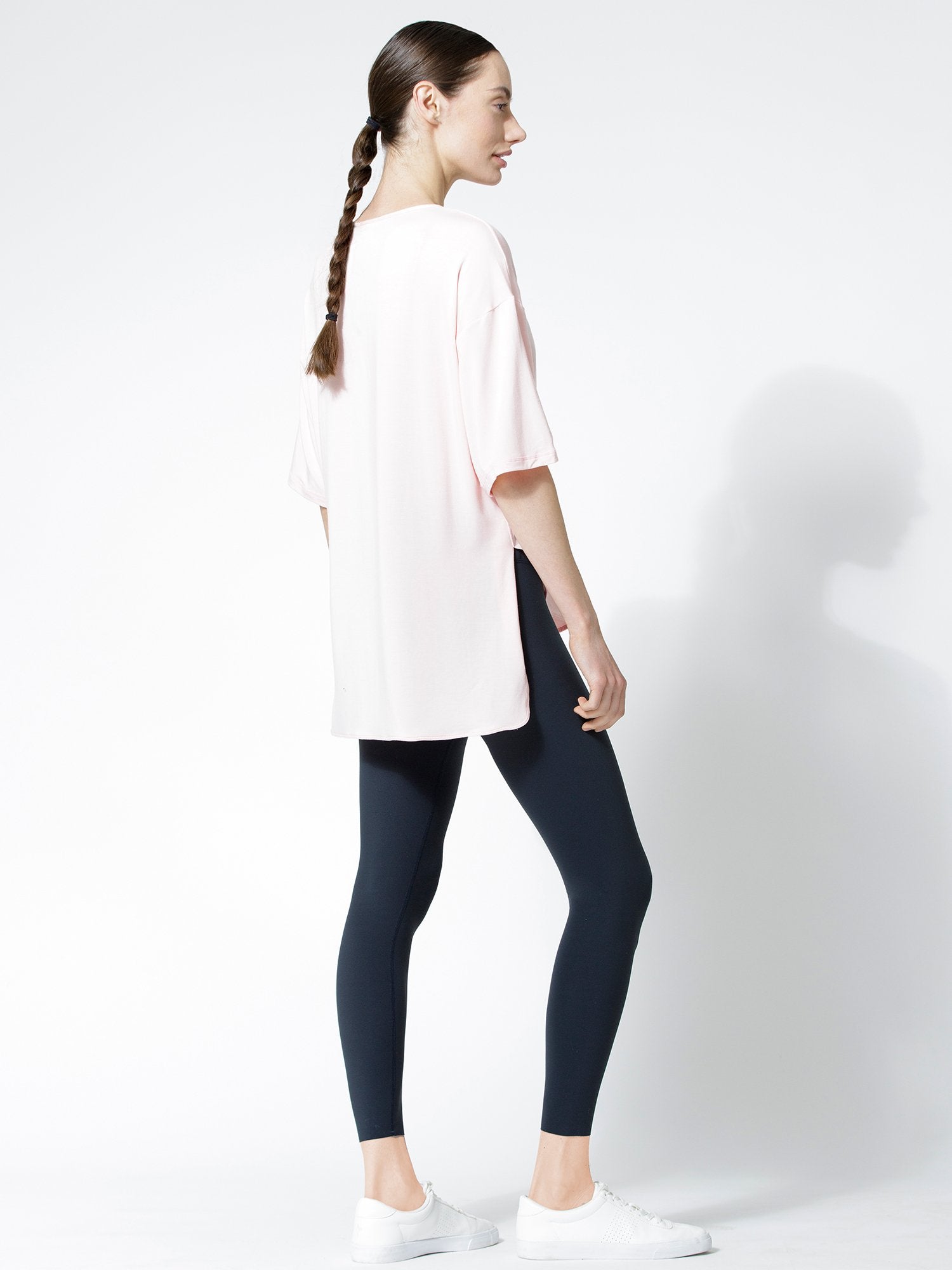 HI LO SPLIT SIDE TEE