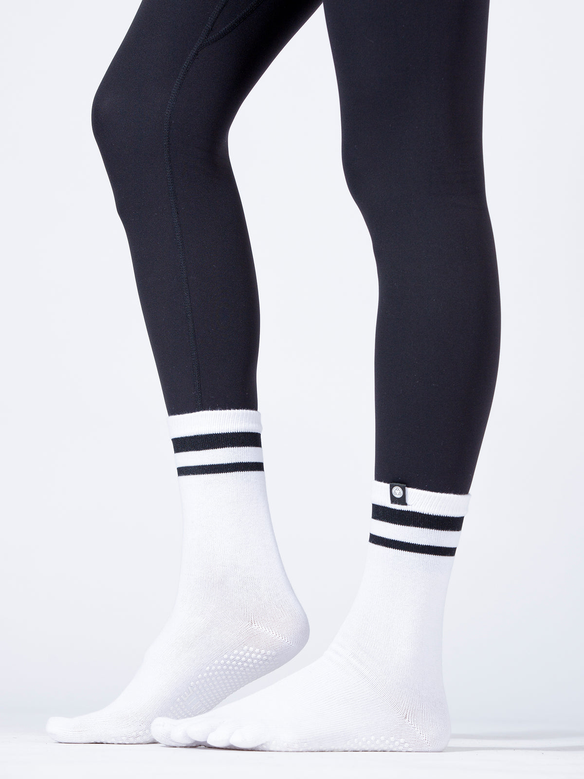 KNEE HIGH FULL TOE YOGA GRIP SOCKS